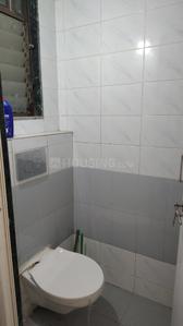 Bathroom Image of 600 Sq.ft 1 BHK Apartment / Flat for rent in Sector 14 Dwarka New Delhi for Rs. 15000
