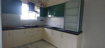 Kitchen Image of 1600 Sq.ft 3 BHK Builder Floor for rent in Ekkatuthangal Chennai for Rs. 60000