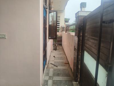 Balcony Image of 1015 Sq.ft 3 BHK Independent House for rent in Sahastradhara Road Dehradun for Rs. 40000