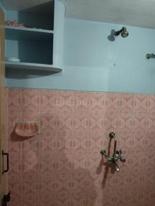 Bathroom Image of 1000 Sq.ft 2 BHK Apartment / Flat for rent in Dilsukh Nagar Hyderabad for Rs. 22000