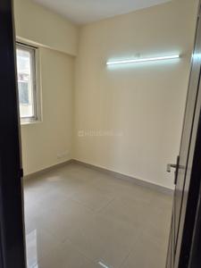 Bedroom Image of 1100 Sq.ft 2.5 BHK Apartment / Flat for rent in Sethi Max Royal, Sector 76 Noida for Rs. 28500