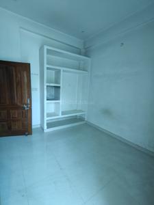 Bedroom Image of 700 Sq.ft 2 BHK Builder Floor for rent in Astha Mahamanapuri Colony, Karaundi Varanasi for Rs. 8000