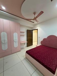 Bedroom Image of 2000 Sq.ft 3 BHK Apartment / Flat for rent in Thaltej Ahmedabad for Rs. 45500