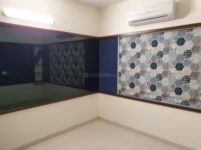 Bathroom Image of 2800 Sq.ft 4.5 BHK Apartment / Flat for sale in Nilamber Bellissimo II, Bhayli Vadodara for Rs. 20000000
