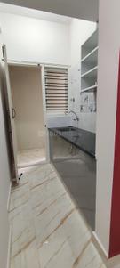 Kitchen Image of 600 Sq.ft 1 BHK Builder Floor for rent in Arakere Bengaluru for Rs. 16500