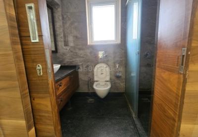 Image of 1853 Sq.ft 3 BHK Builder Floor for sale in Patel Nagar, New Delhi for Rs. 44000000