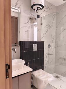 Common Bathroom One Image of 1700 Sq.ft 3 BHK Builder Floor for rent in Sector 57 Gurgaon for Rs. 55000
