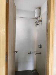 Common Bathroom Image of 585 Sq.ft 1 BHK Apartment / Flat for rent in Lodha Casa Rio, Palava Phase 1 Thane for Rs. 12500