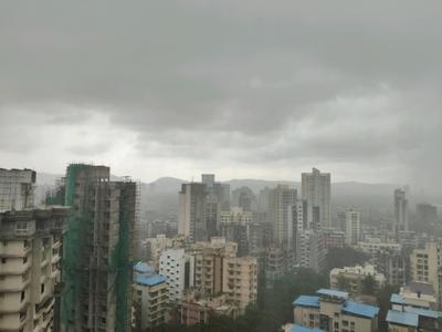 Living Room Image of 1300 Sq.ft 3.5 BHK Apartment / Flat for sale in Lodha Regalia , Mulund East Mumbai for Rs. 33000000