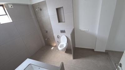 Plus Vishranti 41 Bathroom Four 4