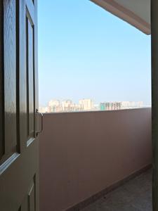 Bedroom One Image of 1150 Sq.ft 2.5 BHK Apartment / Flat for rent in Supertech Cape Town, Sector 74 Noida for Rs. 29000