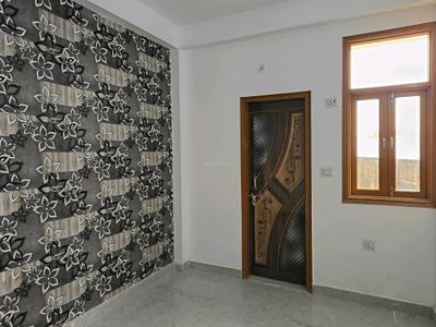 Bedroom Image of 750 Sq.ft 2 BHK Builder Floor for sale in DLF Ankur Vihar Ghaziabad for Rs. 2375200