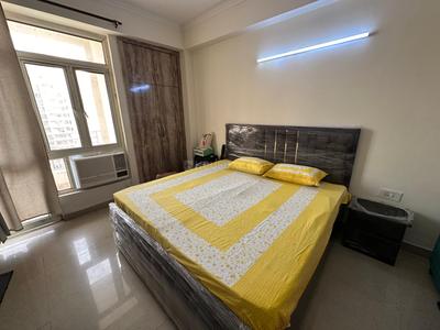 Bedroom Image of 1080 Sq.ft 2 BHK Apartment / Flat for rent in Supertech Ecociti, Sector 137 Noida for Rs. 26000