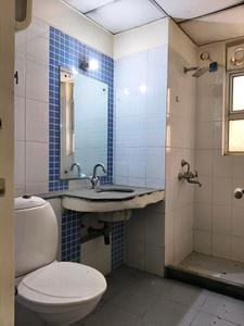 Common Bathroom Image of 1800 Sq.ft 3 BHK Apartment / Flat for sale in Bestech Park View Residency, Palam Vihar Gurgaon for Rs. 26500000