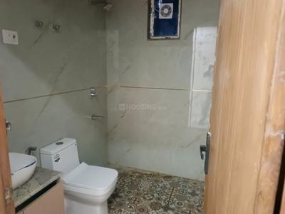 Bathroom Image of 1650 Sq.ft 4 BHK Apartment / Flat for sale in Evermark Maharishi Enclave, Sector 104 Noida for Rs. 16000000