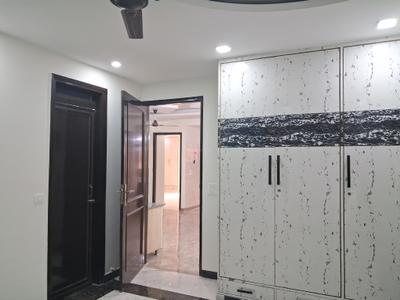 Bedroom Image of 1125 Sq.ft 3 BHK Builder Floor for rent in Paschim Vihar New Delhi for Rs. 55000