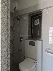 Bathroom Image of 650 Sq.ft 1 BHK Apartment / Flat for rent in Shree Naman Premier, Andheri East Mumbai for Rs. 64000