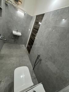 Bathroom Image of 750 Sq.ft 2 BHK Independent House for rent in HBR Layout Bengaluru for Rs. 45000