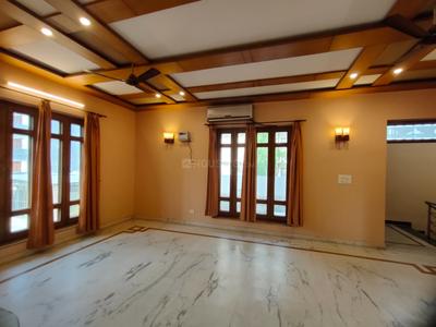 Hall Image of 3600 Sq.ft 5 BHK Independent House for rent in Sector 21C Faridabad for Rs. 130000