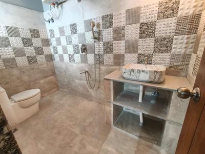 Bathroom Image of 2100 Sq.ft 3 BHK Apartment / Flat for rent in C V Raman Nagar Bengaluru for Rs. 80000