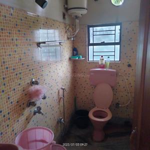 Bathroom Image of 925 Sq.ft 2 BHK Apartment / Flat for sale in Pacific Residency, Kamdahari Kolkata for Rs. 3400000