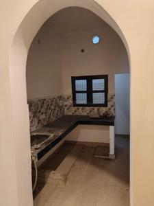 Kitchen Image of 850 Sq.ft 2 BHK Builder Floor for rent in Chitaipur Varanasi for Rs. 9000