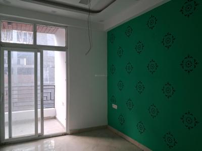 Bedroom Image of 1050 Sq.ft 2 BHK Apartment / Flat for sale in Sector 73 Noida for Rs. 4200000