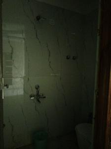 Common Bathroom Image of 550 Sq.ft 1 BHK Apartment / Flat for sale in Primex Krishna Apartment, Kulesara Greater Noida for Rs. 1995000