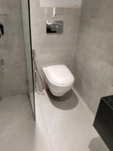 Bedroom Two Image of 3850 Sq.ft 5 BHK Apartment / Flat for sale in Santacruz West Mumbai for Rs. 175000000