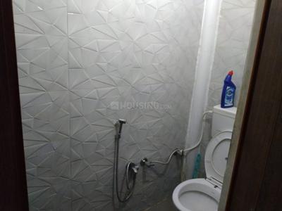 Bathroom Image of 600 Sq.ft 3 BHK Independent House for sale in Rajajipuram Lucknow for Rs. 3750000