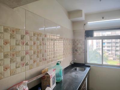 Kitchen Image of 630 Sq.ft 2 BHK Apartment / Flat for rent in Vijay Park, Kasarvadavali Thane for Rs. 18000