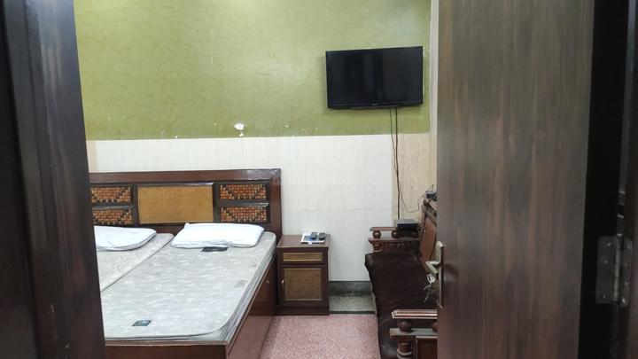 East Patel Nagar, Patel Nagar Bedroom 1