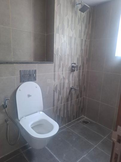 Raja Annamalai Puram Bathroom 1