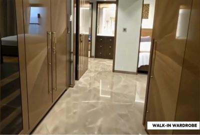 Bedroom Image of 3000 Sq.ft 5 BHK Apartment / Flat for sale in Ekta Trinity, Santacruz West Mumbai for Rs. 147500000