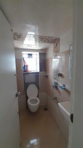 Bathroom Image of 816 Sq.ft 2 BHK Apartment / Flat for rent in Andheri East Mumbai for Rs. 80000