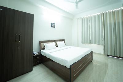 Bedroom Image of 1725 Sq.ft 3 BHK Apartment / Flat for sale in Raja Park Jaipur for Rs. 16000000