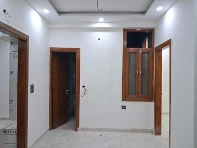 Dining Area Image of 1350 Sq.ft 3 BHK Apartment / Flat for sale in Avenue 1, Sector 73 Noida for Rs. 4950000