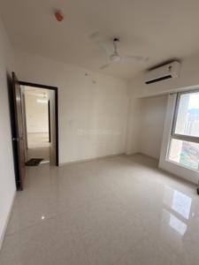 Bedroom Image of 950 Sq.ft 2 BHK Apartment / Flat for rent in Lodha Amara, Kolshet Thane for Rs. 43000