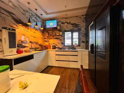 Kitchen Image of 4000 Sq.ft 4 BHK Villa for sale in Kakkanad Kochi for Rs. 30000000