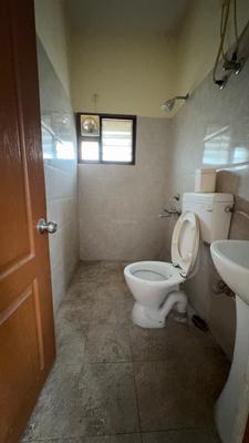 Bathroom Image of 600 Sq.ft 1 BHK Builder Floor for rent in Jeevan Bima Nagar Bengaluru for Rs. 27000