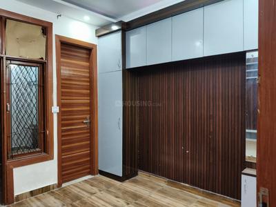 Bedroom Image of 650 Sq.ft 2 BHK Builder Floor for rent in Nawada New Delhi for Rs. 16000