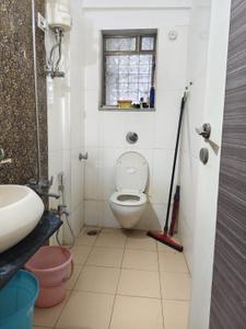 Bathroom Image of 985 Sq.ft 2 BHK Apartment / Flat for rent in DV Fressia Heights, Dahisar West Mumbai for Rs. 48000
