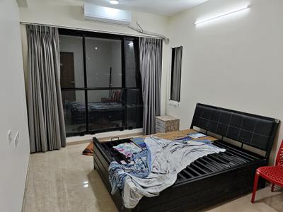 Bedroom Image of 900 Sq.ft 2 BHK Apartment / Flat for rent in Dosti Eastern Bay, Wadala Mumbai for Rs. 110000