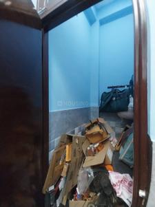 Hall Image of 1250 Sq.ft 2.5 BHK Apartment / Flat for sale in Mahagun Moderne, Sector 78 Noida for Rs. 16500000