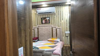Bedroom Image of 1600 Sq.ft 3 BHK Builder Floor for sale in Shalimar Garden Ghaziabad for Rs. 6700000