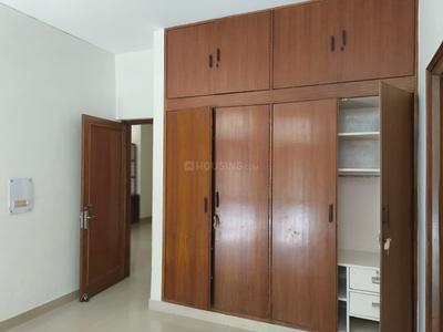 Bedroom Image of 2927 Sq.ft 3 BHK Builder Floor for rent in Masjid Moth Village New Delhi for Rs. 120000