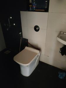 Common Bathroom Image of 950 Sq.ft 1.5 BHK Apartment / Flat for sale in Varasiddhi Crosswinds, Bhandup West Mumbai for Rs. 13000000