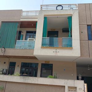 5 BHK Independent House