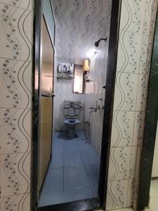 Bathroom Image of 550 Sq.ft 1 BHK Apartment / Flat for sale in Malad East Mumbai for Rs. 7500000