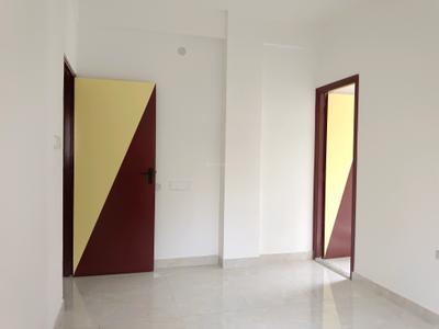 Bedroom Image of 1000 Sq.ft 2 BHK Apartment / Flat for sale in Purbalok Kolkata for Rs. 7600000
